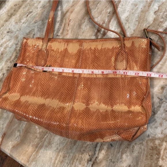 HOBO Brand tan leather bag - Picture 9 of 9
